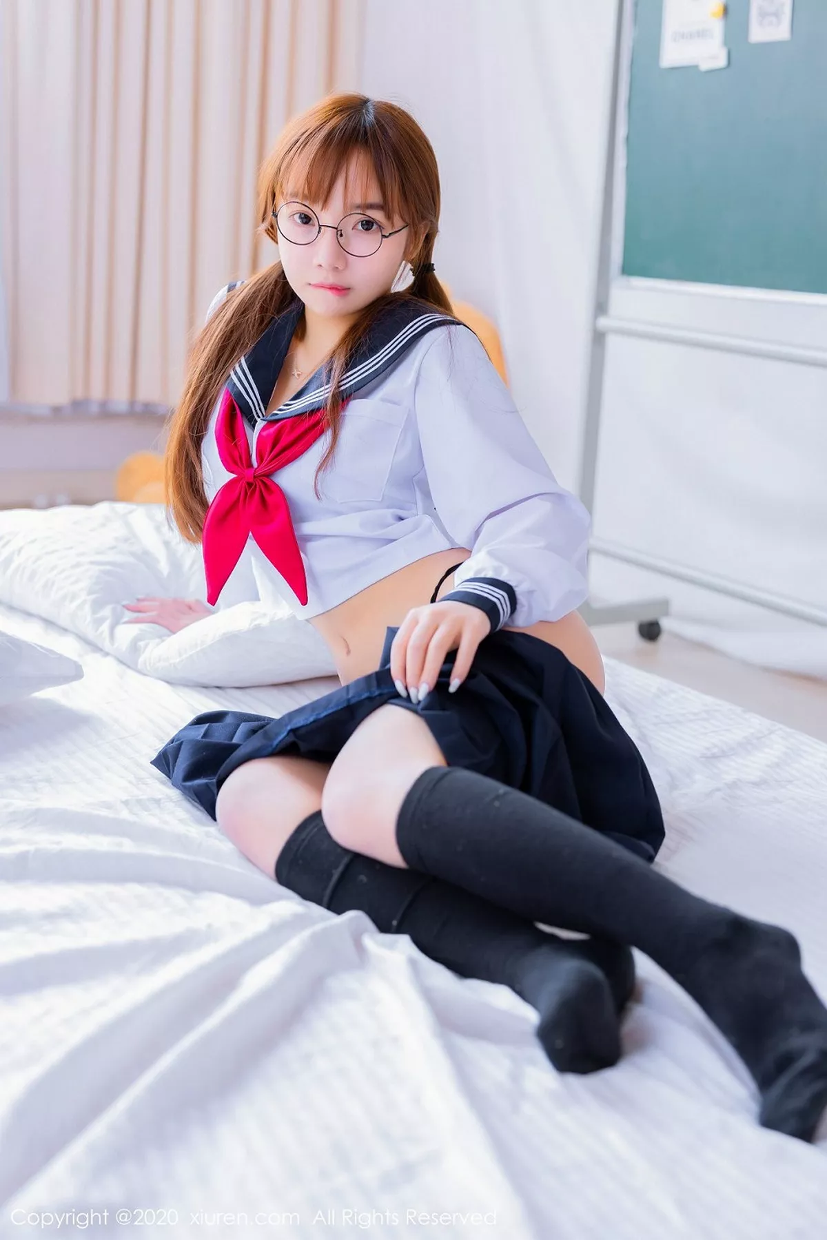 秀人集.com_[XiuRen秀人网]No.2196_嫩模团团子_una经典JK制服配黑色丁字裤秀翘臀撩人诱惑写真59P