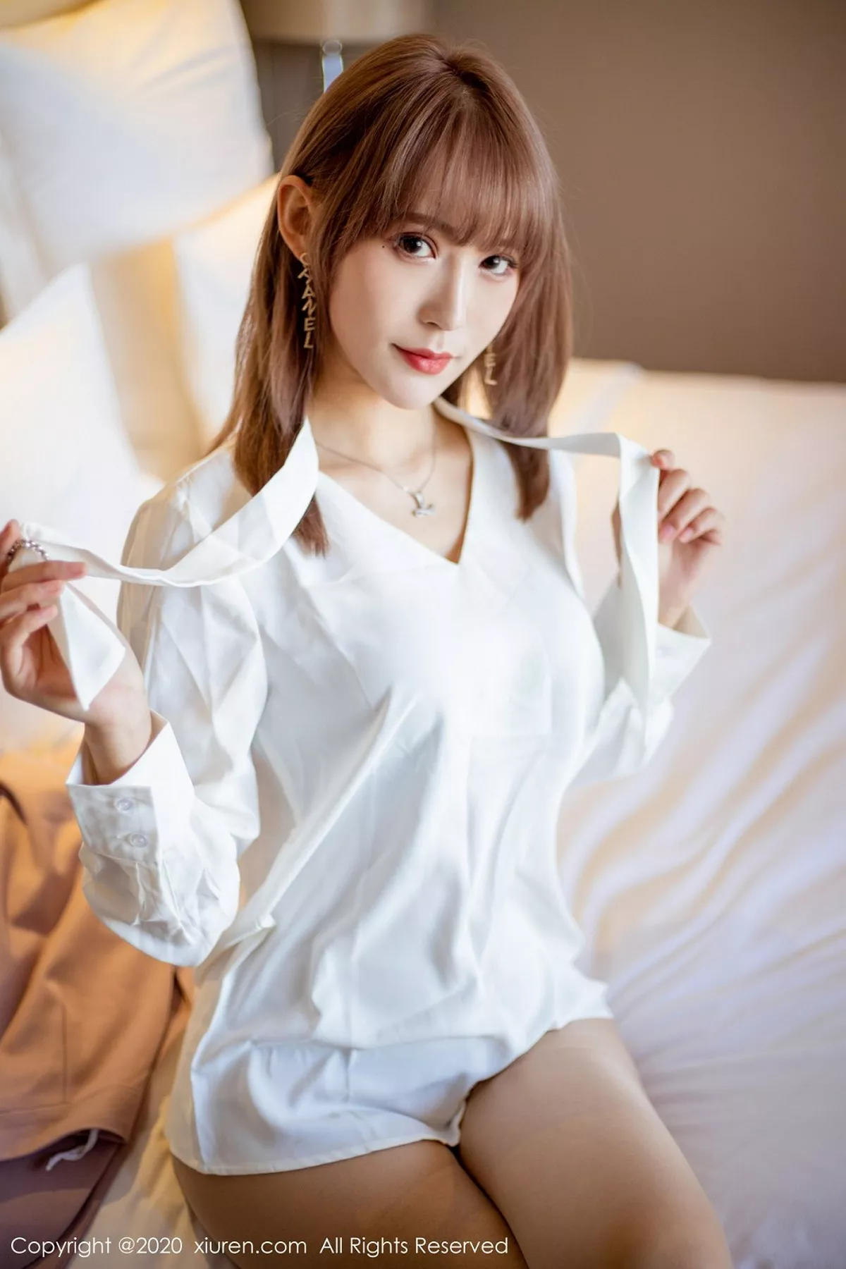秀人集.com_[XiuRen秀人网]No.2304_嫩模周慕汐fairy私房床上全裸上身无内肉丝裤袜惹火诱惑写真51P
