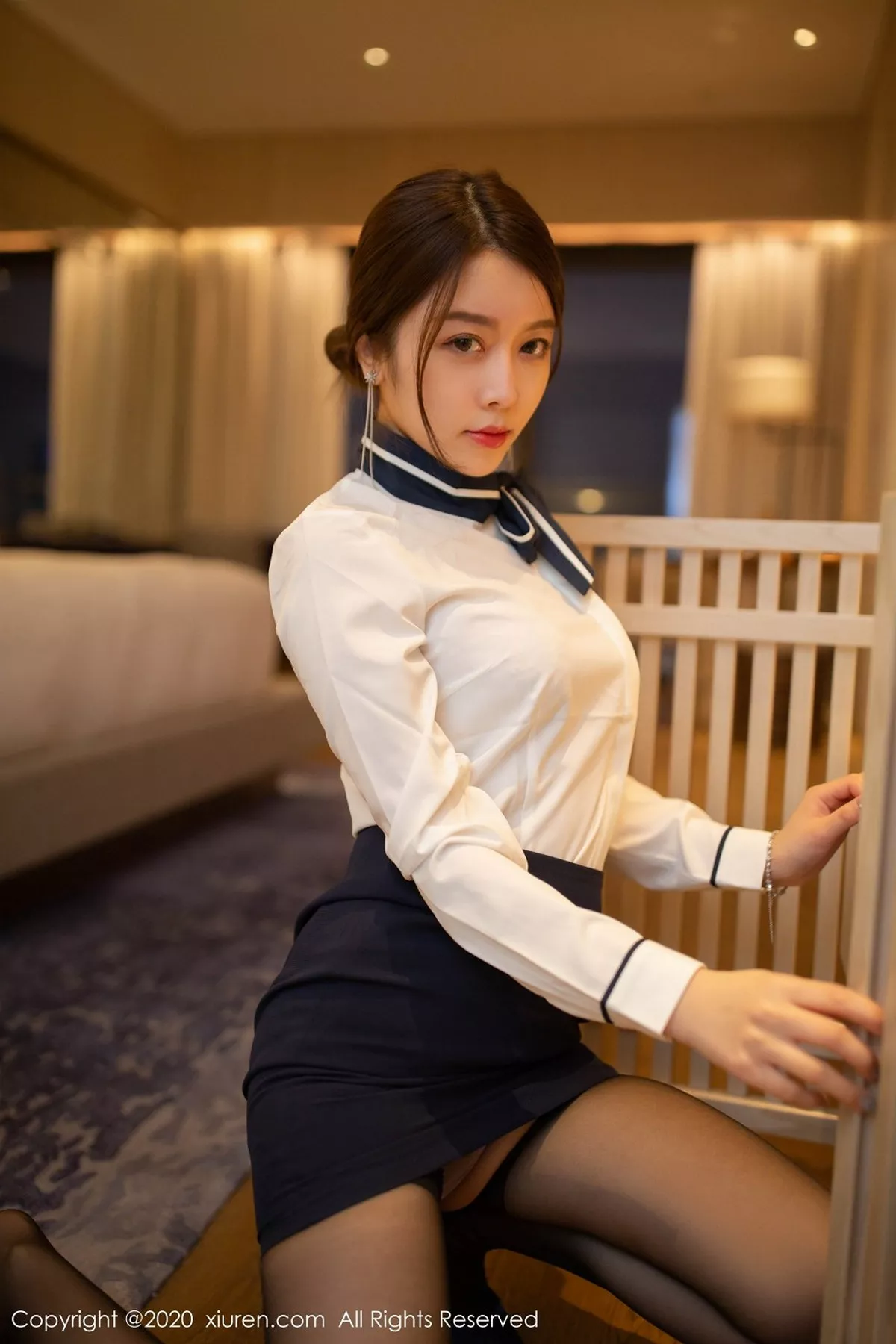秀人集.com_[XiuRen秀人网]No.2267_嫩模夏诗雯Sally秘书OL主题半脱露开档肉丝裤袜惹火诱惑写真72P