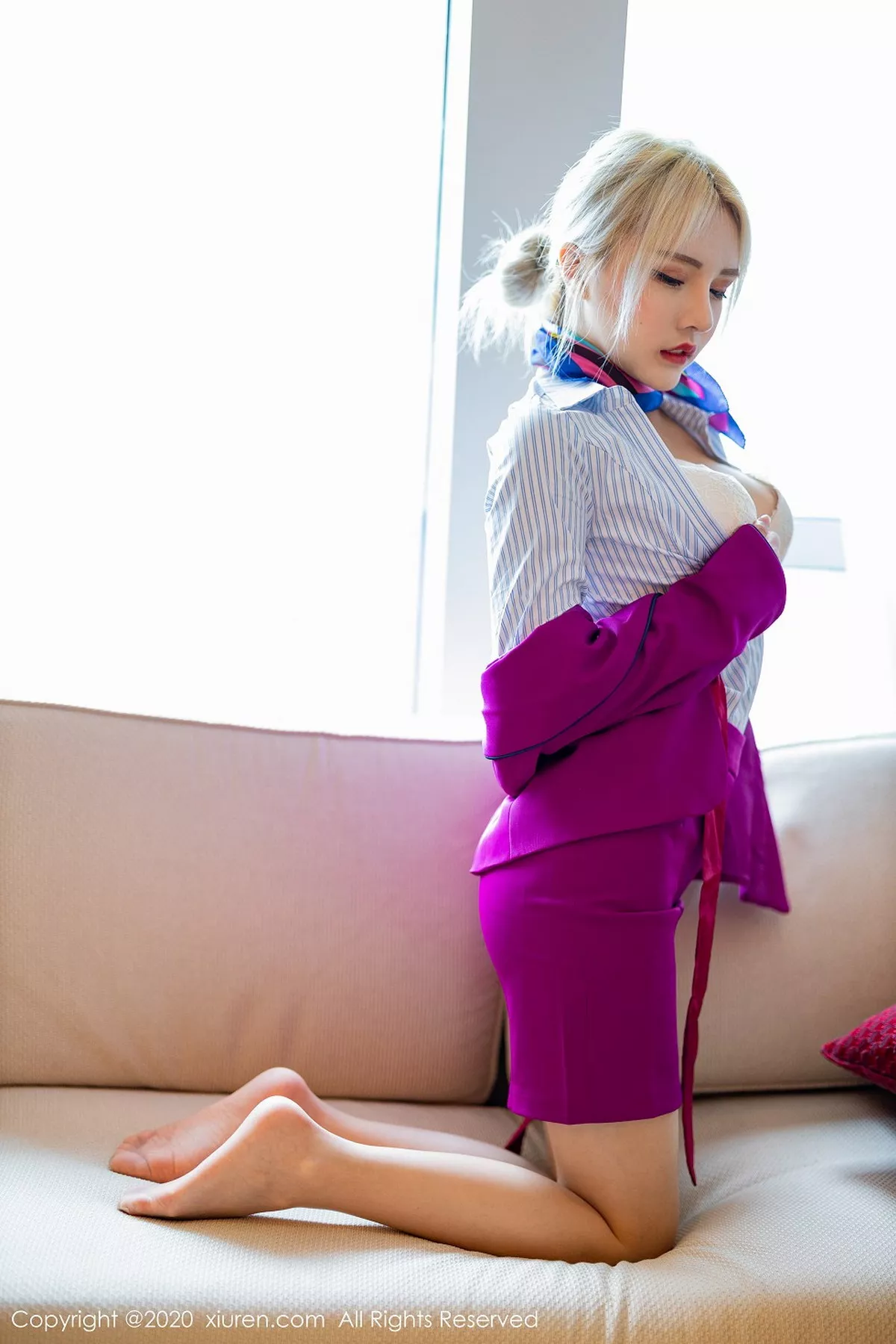 秀人集.com_[XiuRen秀人网]No.2266_嫩模Lovely璐璐空姐丝袜主题半脱秀魔鬼身材浑圆翘臀诱惑写真42P
