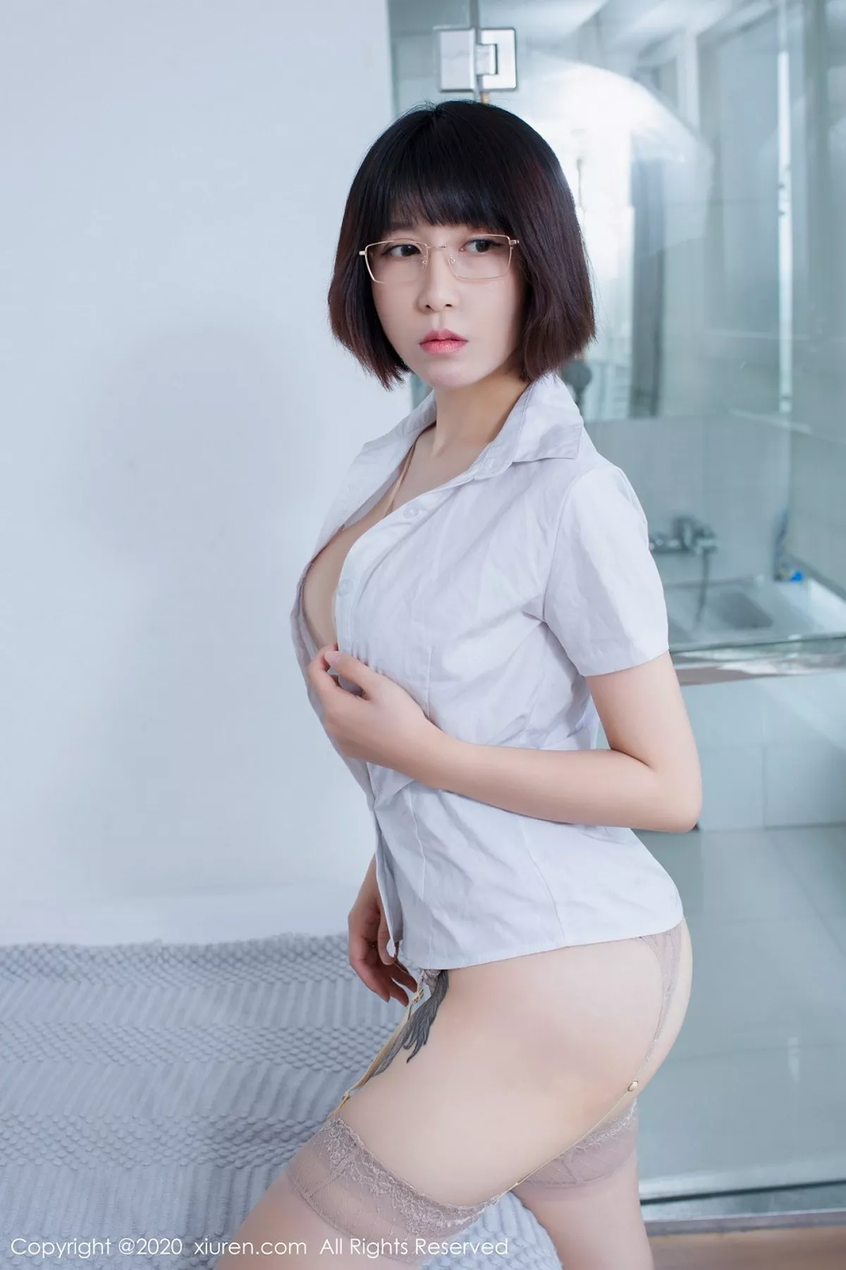 秀人集.com_[XiuRen秀人网]No.2390_大美妞安妮斯朵拉_Ann私房蕾丝内衣+黑色漆皮宠物猫撩人诱惑写真60P