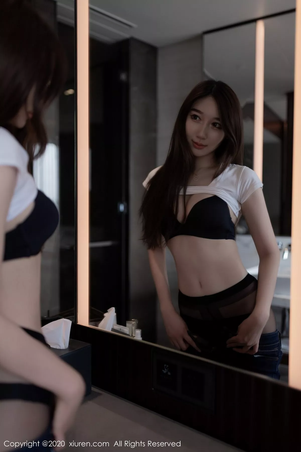 秀人集.com_[XiuRen秀人网]No.2406_嫩模Victoria志玲脱牛仔裤露黑丝裤袜性感黑色内衣诱惑写真60P