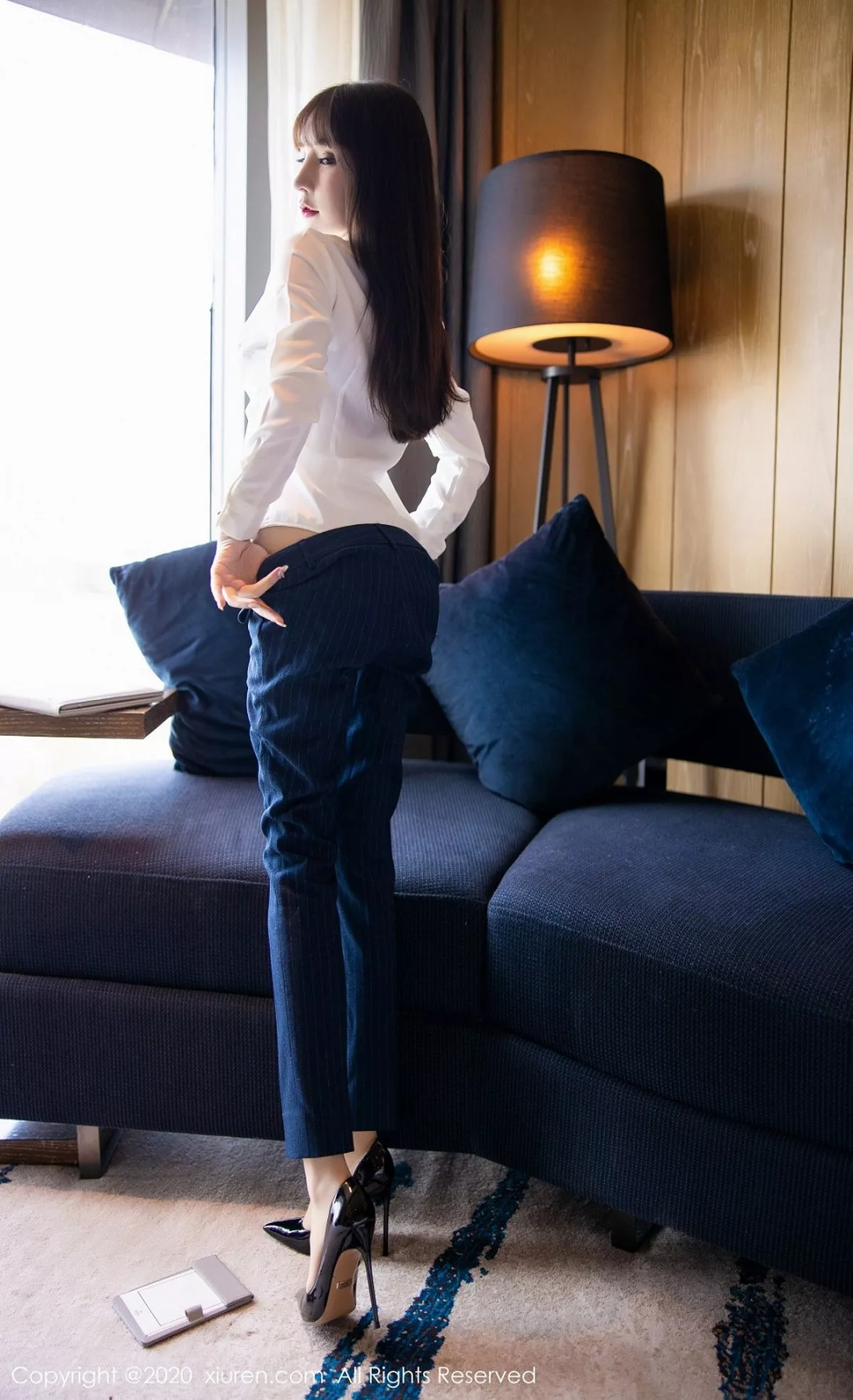 秀人集.com_[XiuRen秀人网]No.2356_女神周于希Sandy酒店私人管家主题私房肉丝裤袜秀美腿诱惑写真73P