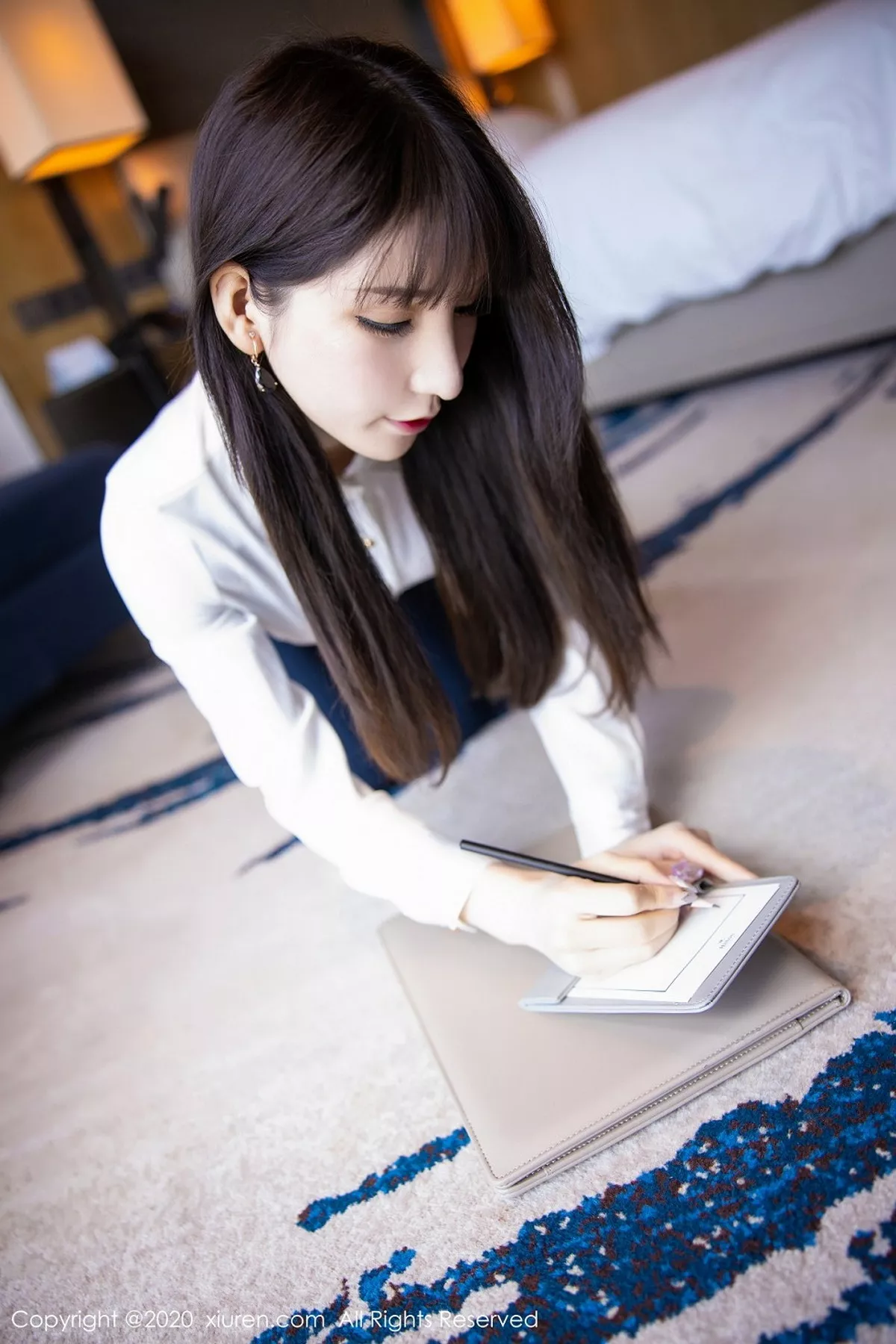 秀人集.com_[XiuRen秀人网]No.2356_女神周于希Sandy酒店私人管家主题私房肉丝裤袜秀美腿诱惑写真73P