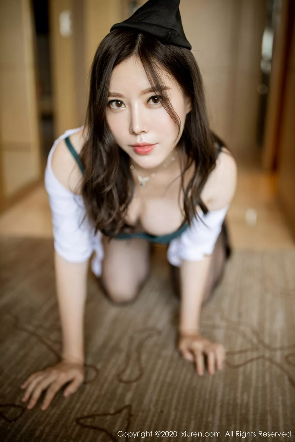 秀人集.com_[XiuRen秀人网]No.2438_嫩模白茹雪Abby私房空乘制服半脱露无内黑丝裤袜撩人诱惑写真36P