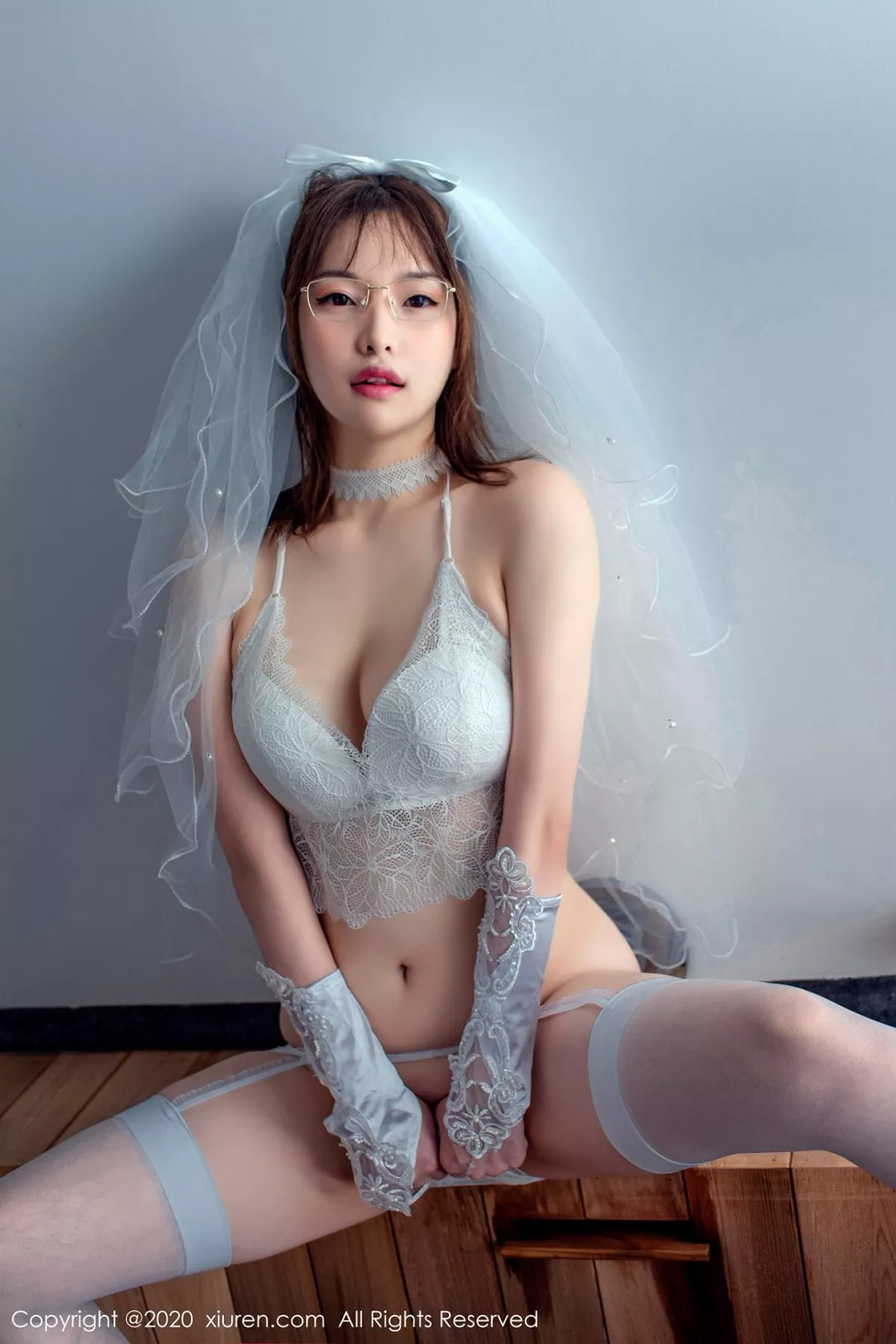 秀人集.com_[XiuRen秀人网]No.2359_嫩模小宣fancy大理旅拍私房白色新娘款婚纱秀火辣身材诱惑写真51P