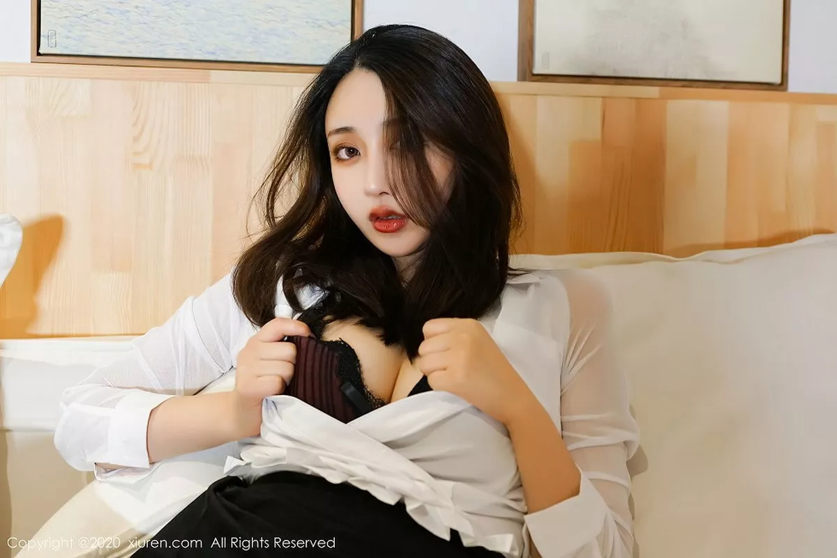 秀人集.com_[XiuRen秀人网]No.2603_嫩模林子欣Freya心愿旅拍白领职场制服无内黑丝裤袜极致魅惑写真41P