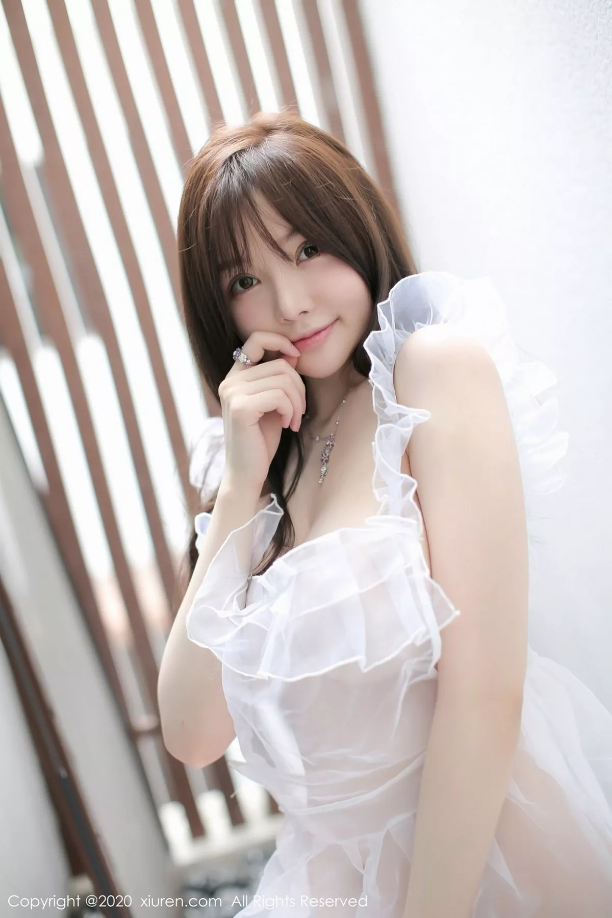 秀人集.com_[XiuRen秀人网]No.2660_女神糯美子Mini三亚旅拍白色透视薄纱秀火辣胴体极致诱惑写真38P