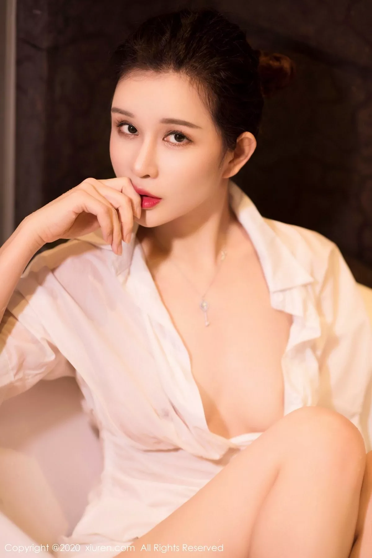 秀人集.com_[XiuRen秀人网]No.2684_女神张雨萌私房浴缸性感真空白色衬衫湿身秀惹火身材诱惑写真46P