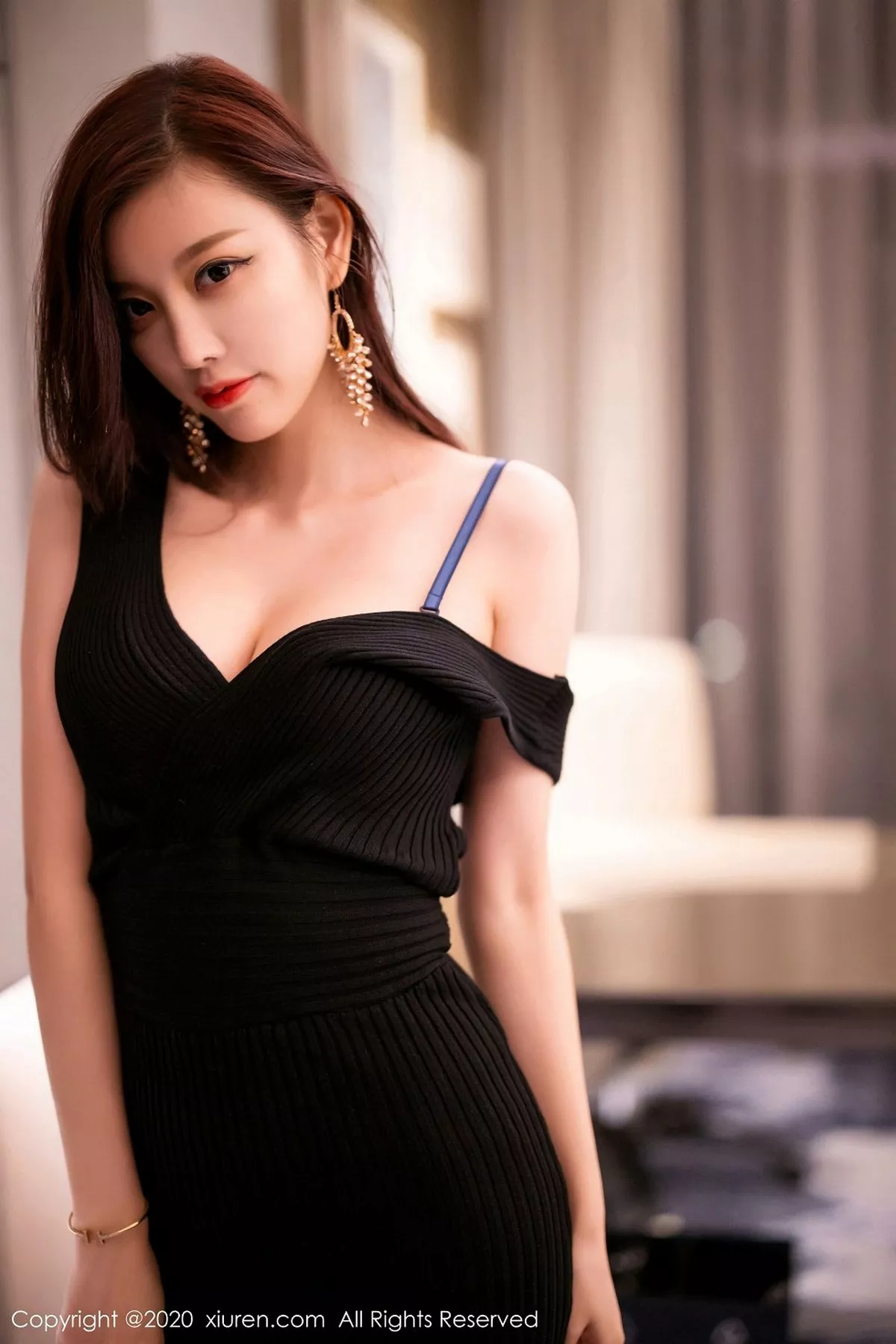 图片[12]-[XiuRen秀人网]第2704期杨晨晨写真-秀人集