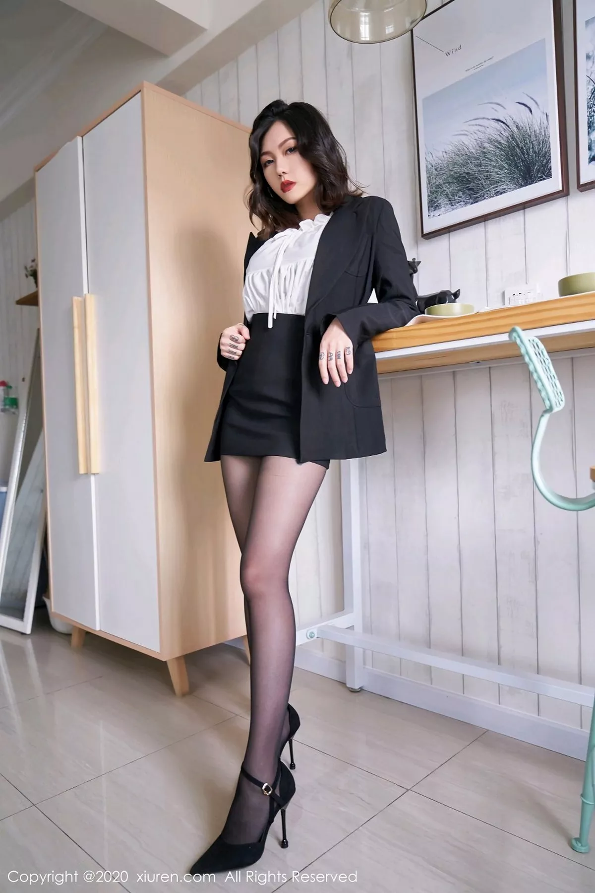 图片[19]-[XiuRen秀人网]第2711期舌尖上的菊花写真-秀人集