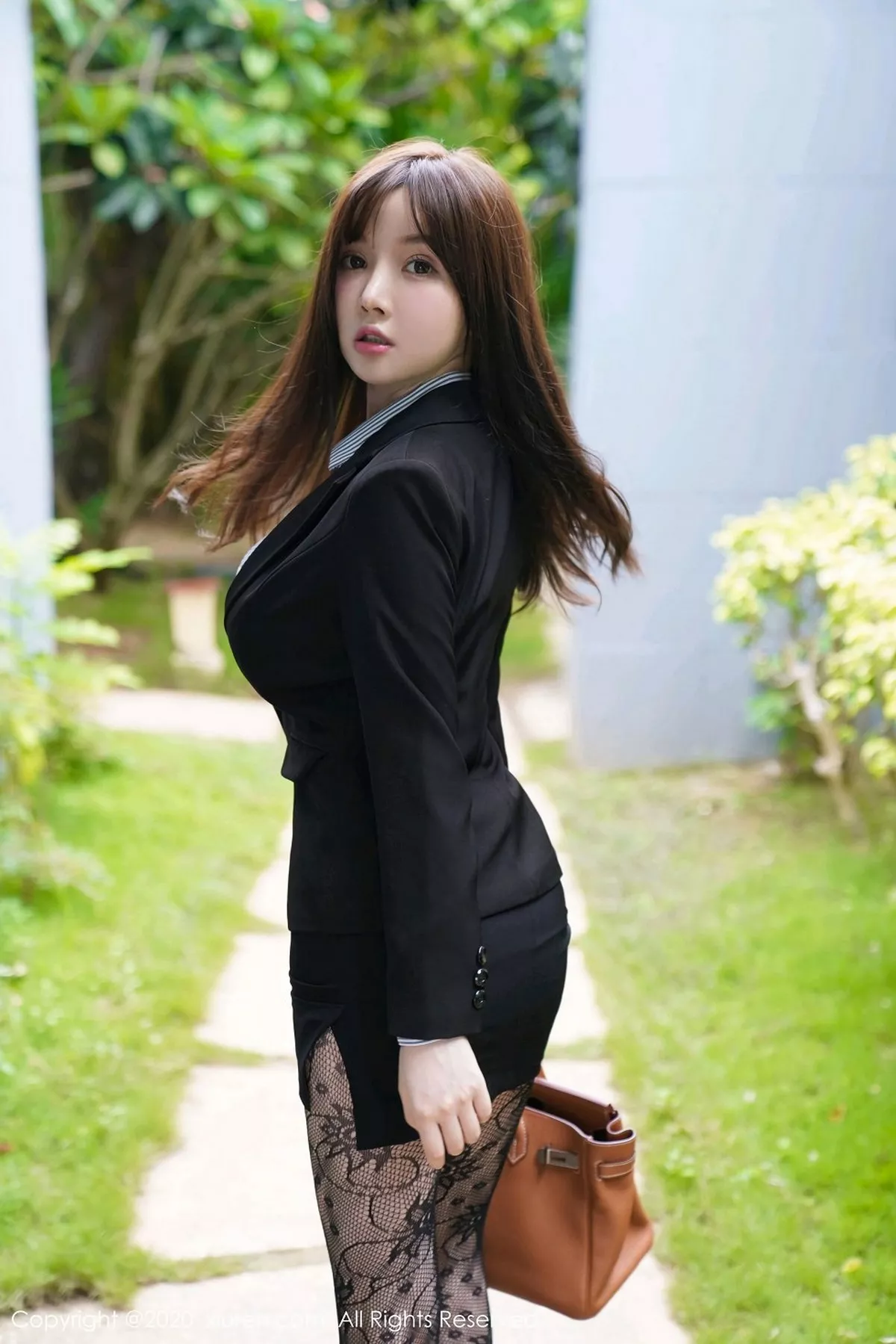 图片[14]-[XiuRen秀人网]第2725期糯美子写真-秀人集