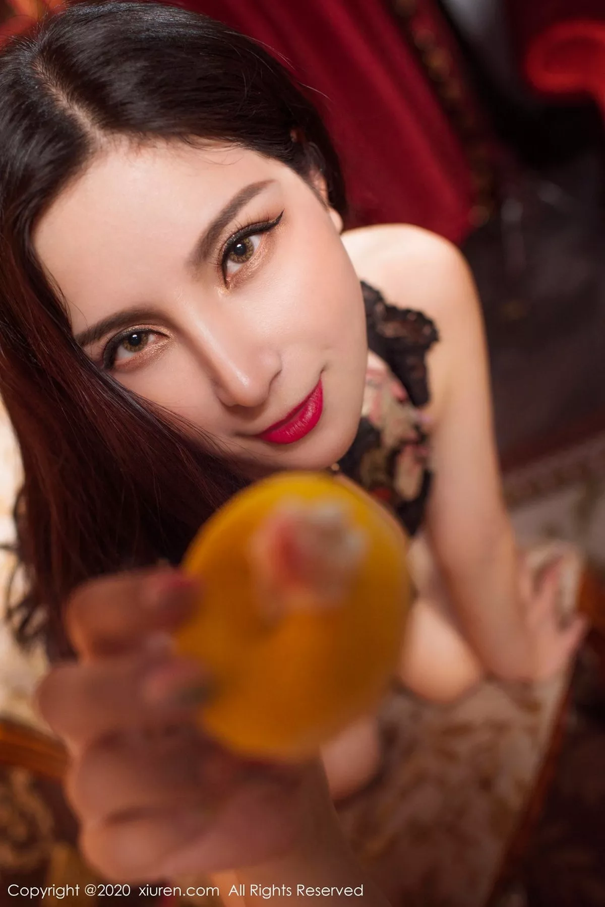 秀人集.com_[XiuRen秀人网]No.2643_嫩模小蛮妖Yummy私房欧美古典风性感旗袍配肉丝裤袜撩人诱惑写真41P