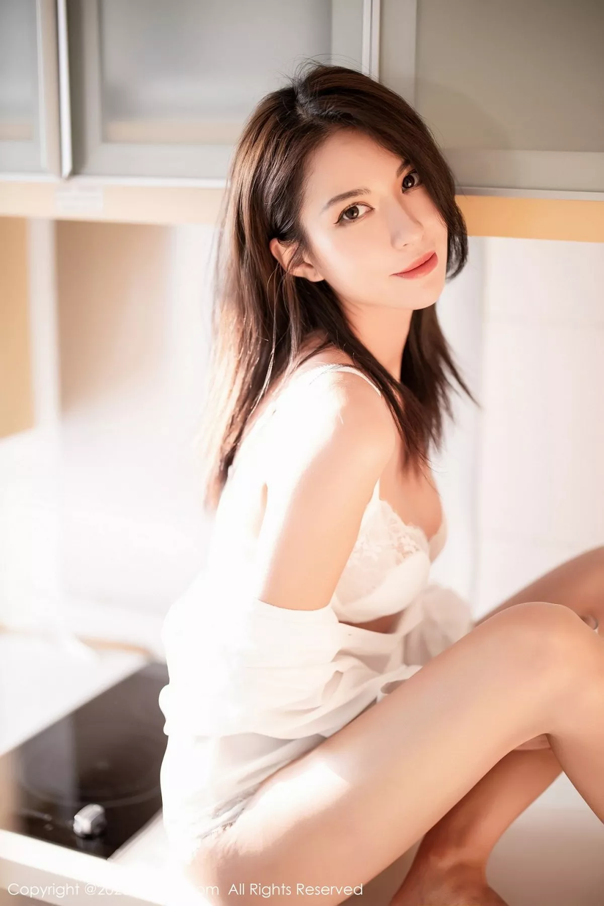 秀人集.com_[XiuRen秀人网]No.2813_美女Carry私房性感白衬衣配白色蕾丝内衣秀玲珑身材诱惑写真66P