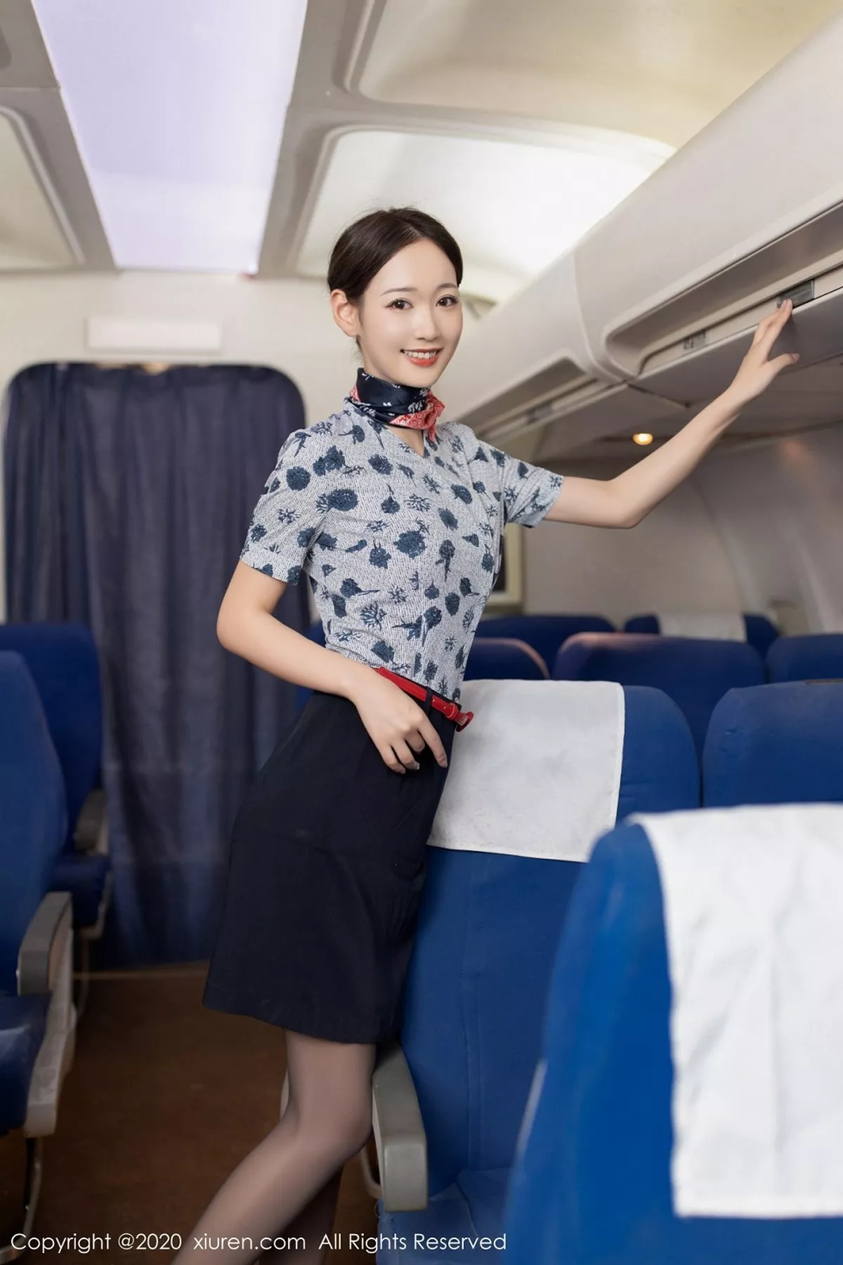 秀人集.com_[XiuRen秀人网]No.2840_嫩模唐安琪空姐下班后主题性感红色内衣配开档黑丝裤袜诱惑写真70P