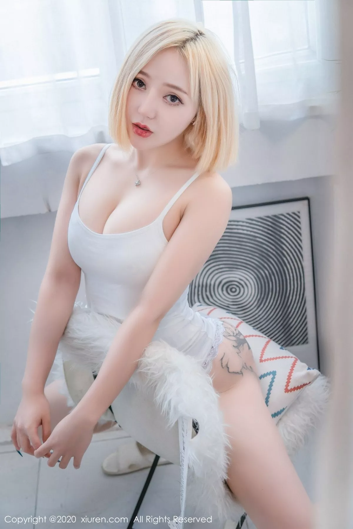 秀人集.com_[XiuRen秀人网]No.2842_嫩模文静儿纯白低胸内衣秀魔鬼身材浑圆蜜桃臀极致诱惑写真60P