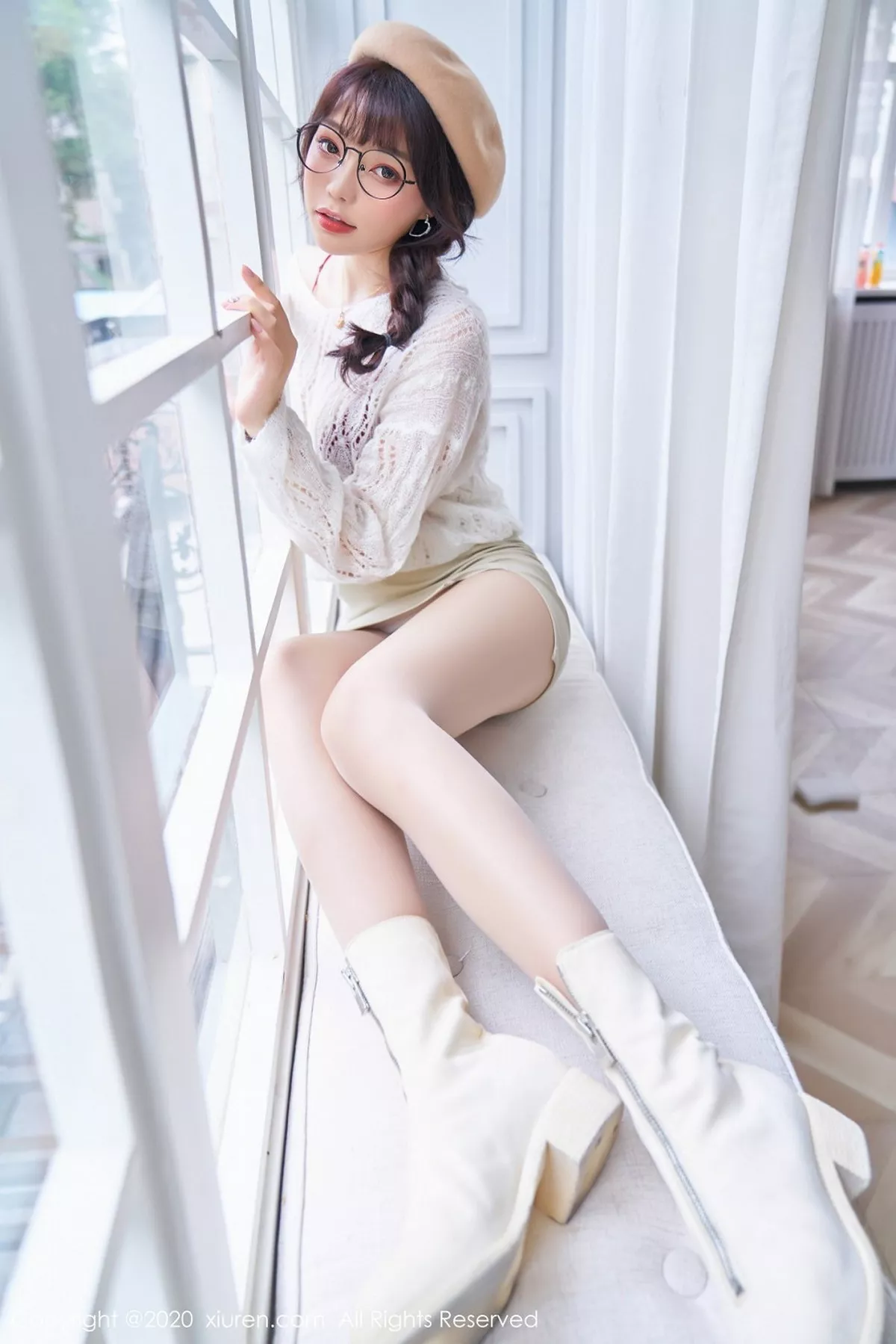 秀人集.com_[XiuRen秀人网]No.2859_女神芝芝Booty草帽眼镜OL主题性感红色内衣配肉丝裤袜诱惑写真84P