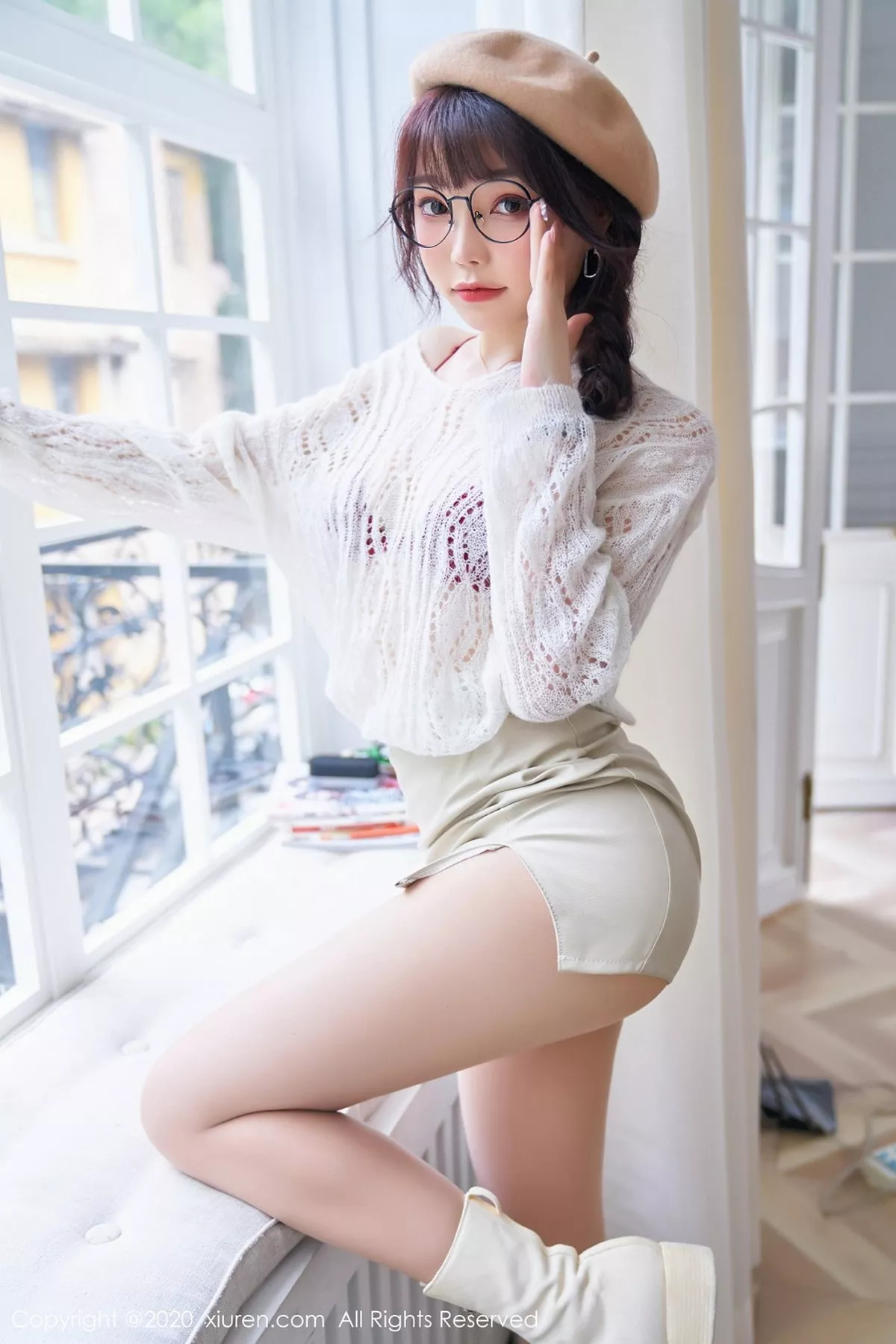 秀人集.com_[XiuRen秀人网]No.2859_女神芝芝Booty草帽眼镜OL主题性感红色内衣配肉丝裤袜诱惑写真84P