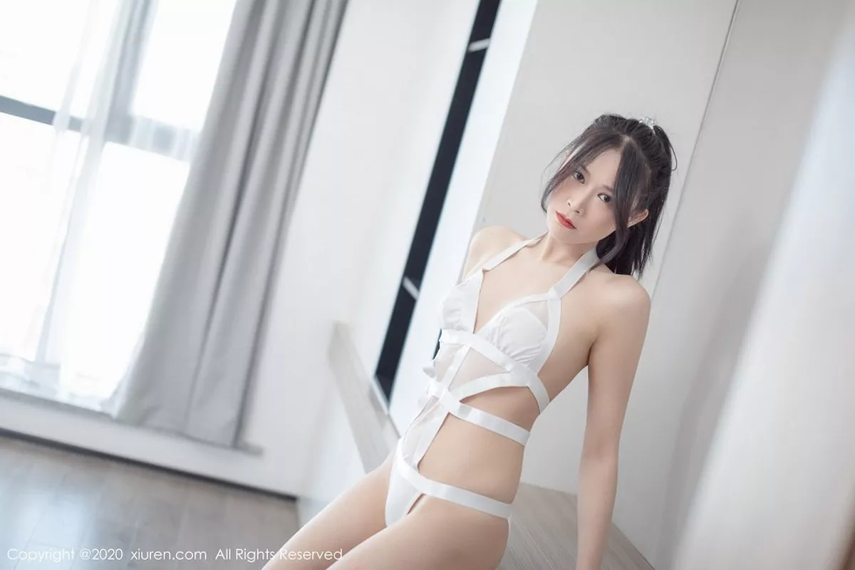秀人集.com_[XiuRen秀人网]No.2777_嫩模园园呀私房白色性感情趣内衣秀曼妙身姿妩媚诱惑写真43P