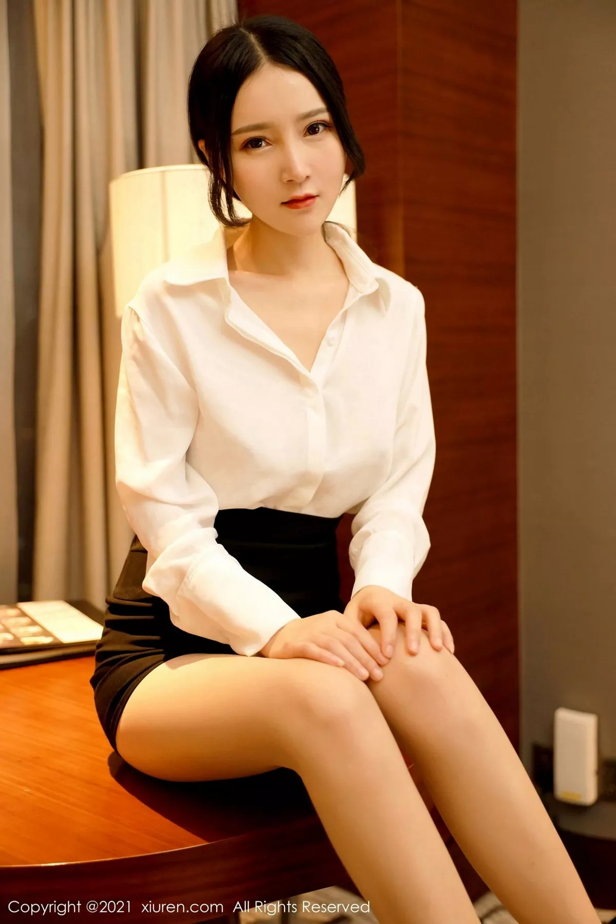 秀人集.com_[XiuRen秀人网]No.2969_嫩模林煊煊真空白衬衫配无内肉丝裤袜秀豪乳翘臀撩人诱惑写真34P