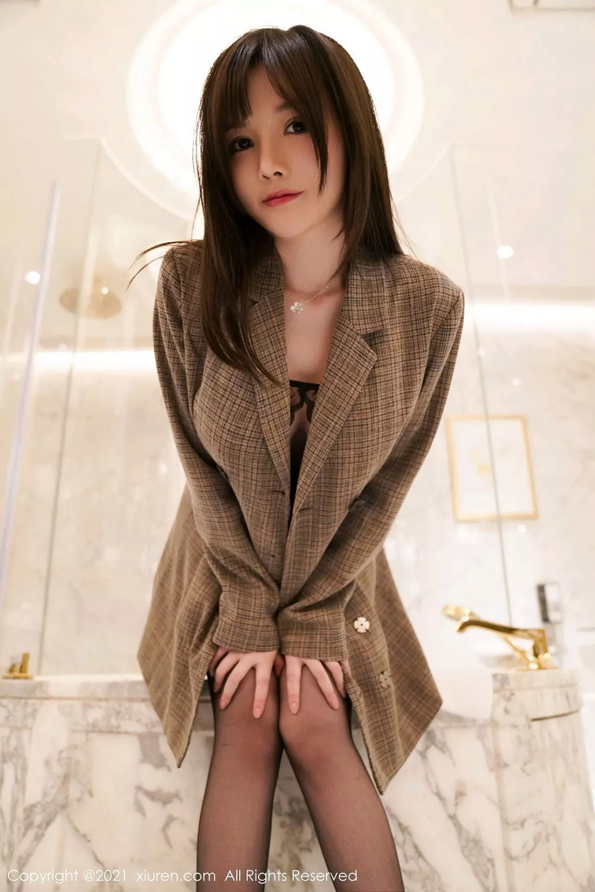 秀人集.com_[XiuRen秀人网]No.2977_女神糯美子Mini澳门旅拍尾随剧情主题黑色情趣内衣秀巨乳诱惑写真62P
