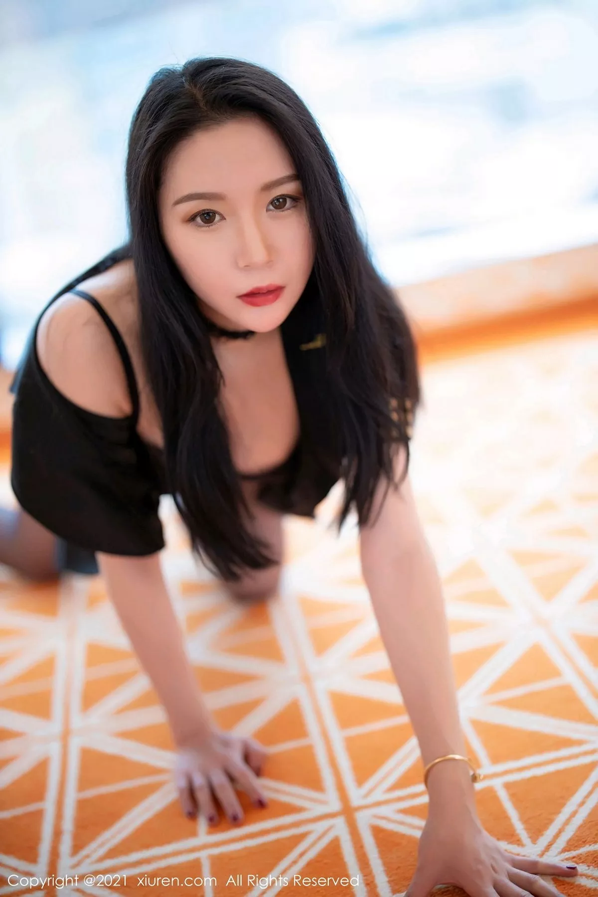 秀人集.com_[XiuRen秀人网]No.3015_嫩模梦心月澳门心愿旅拍私房情趣制服配黑丝吊袜妩媚诱惑写真70P