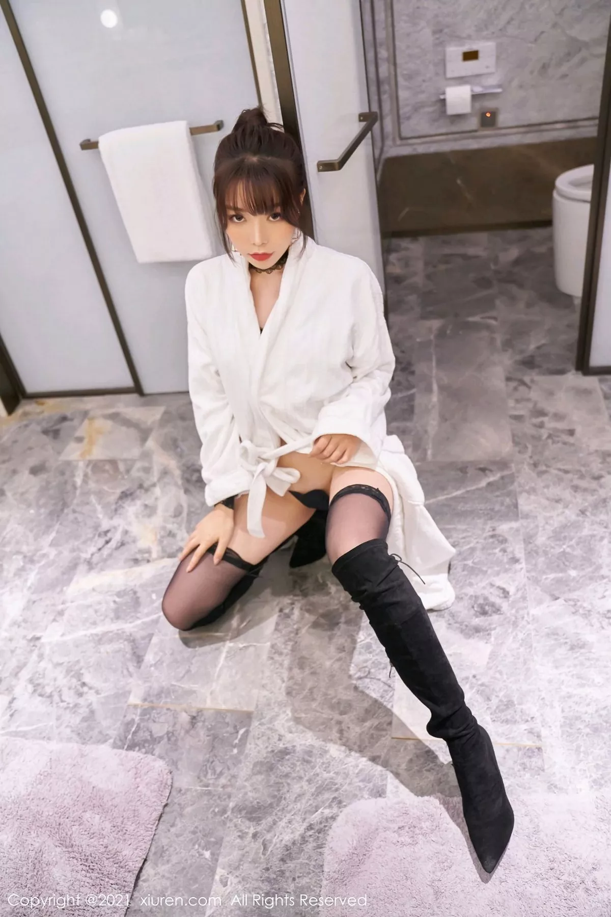 秀人集.com_[XiuRen秀人网]No.3016_女神芝芝Booty私房蝴蝶情趣蕾丝内衣缕空秀火辣身材诱惑写真51P
