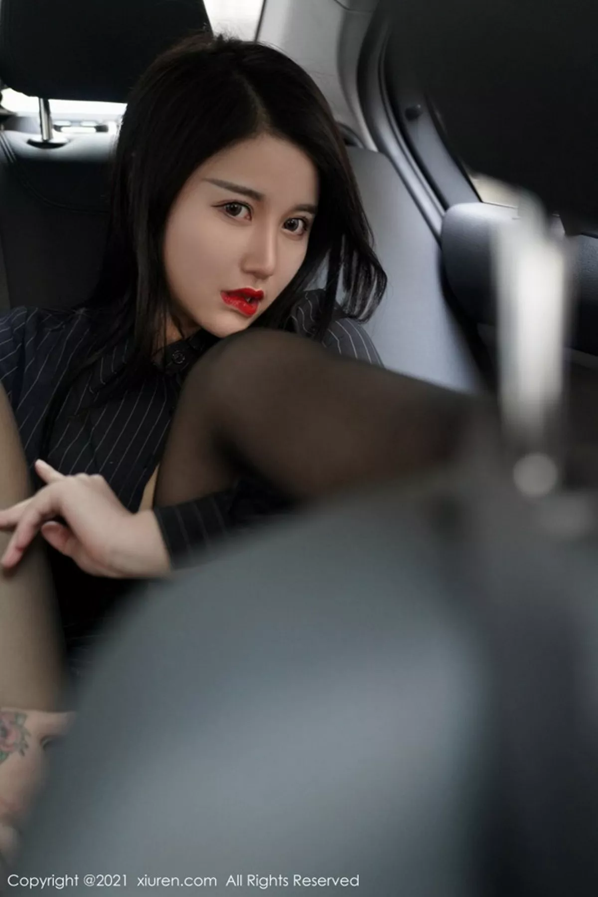 图片[27]-[XiuRen秀人网]第3111期美七Mia写真-秀人集