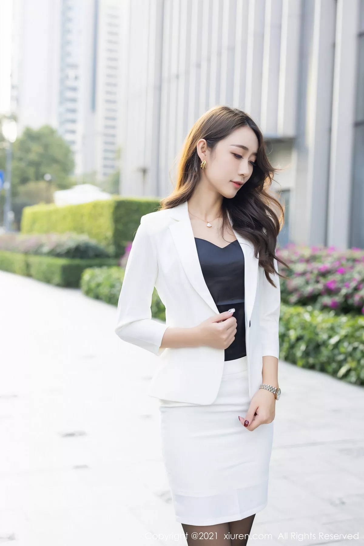 图片[4]-[XiuRen秀人网]第3242期萌白酱写真-秀人集