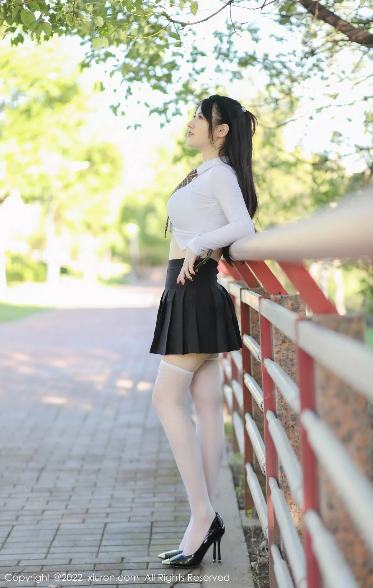 图片[3]-[XiuRen秀人网]第5512期诗诗写真-秀人集