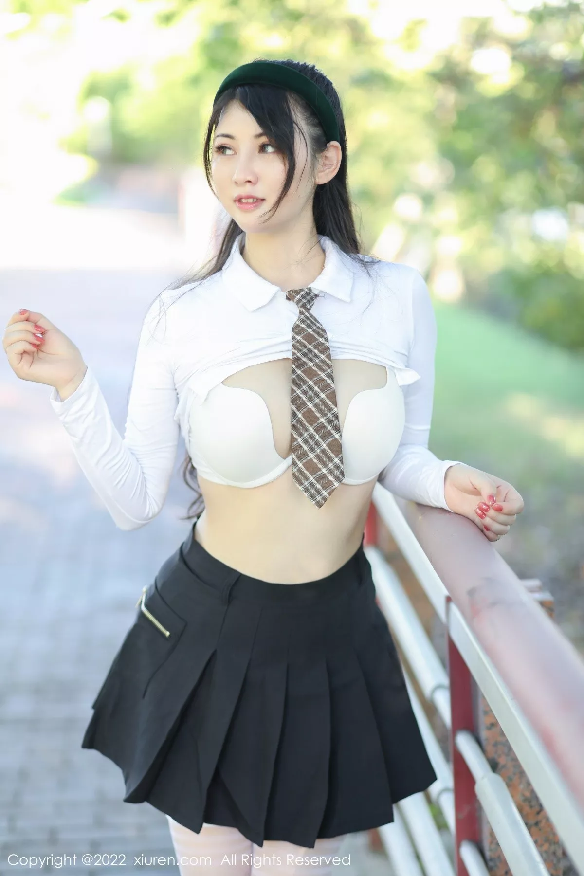 图片[15]-[XiuRen秀人网]第5512期诗诗写真-秀人集