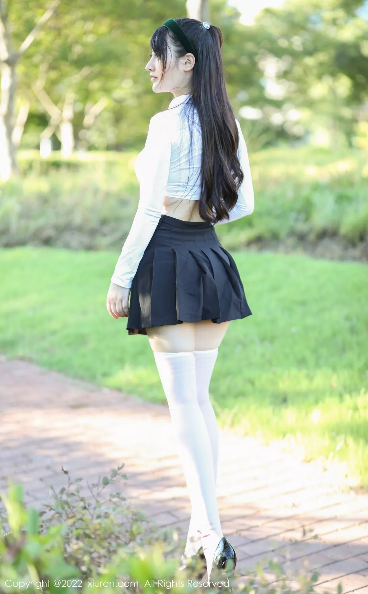 图片[18]-[XiuRen秀人网]第5512期诗诗写真-秀人集