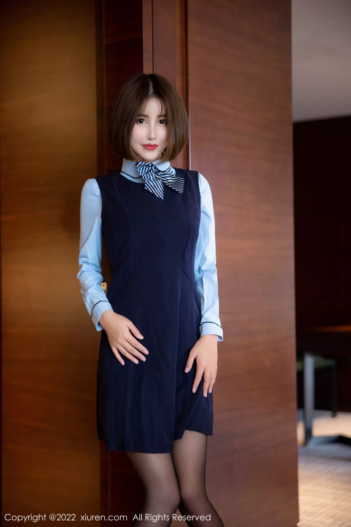 图片[2]-[XiuRen秀人网]第5727期宋愉愉写真-秀人集