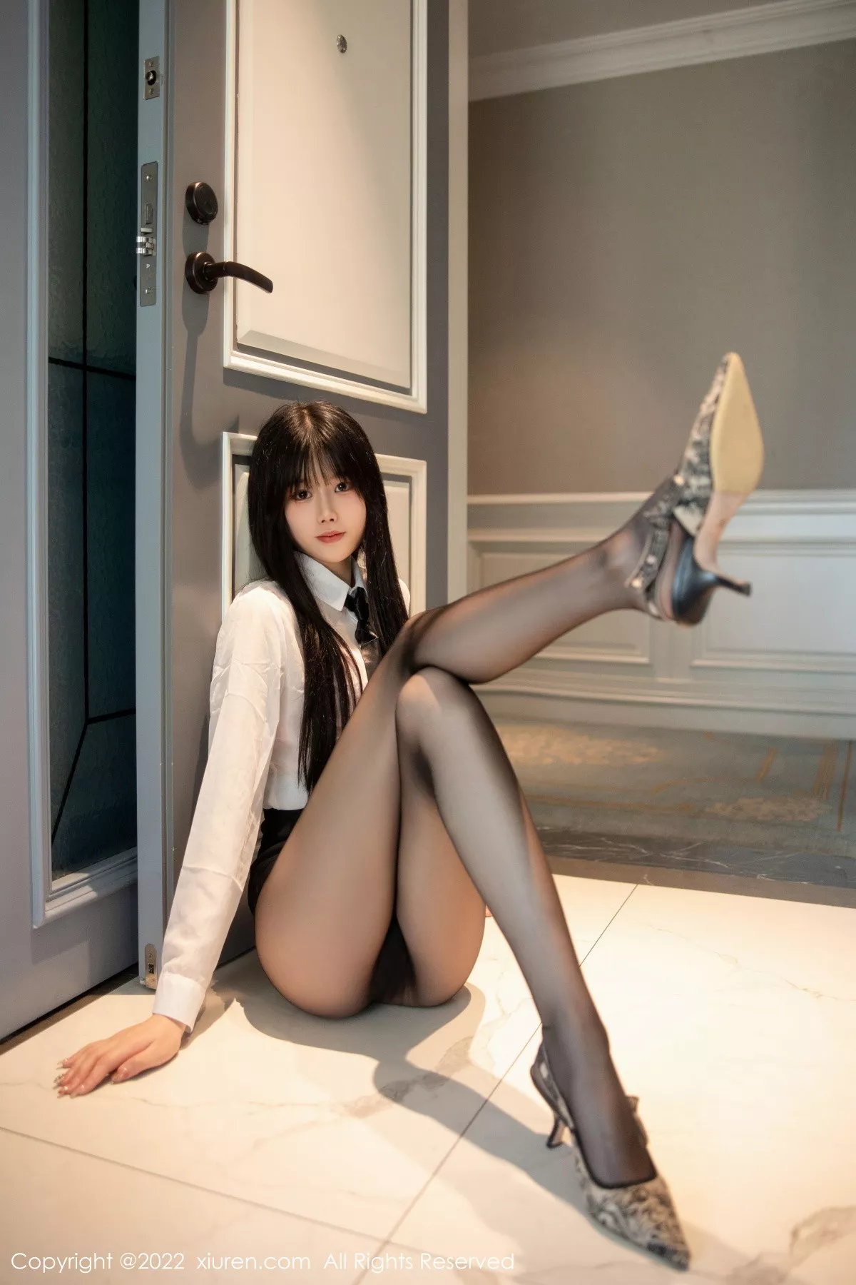 图片[12]-[XiuRen秀人网]第5861期77qiqi写真-秀人集