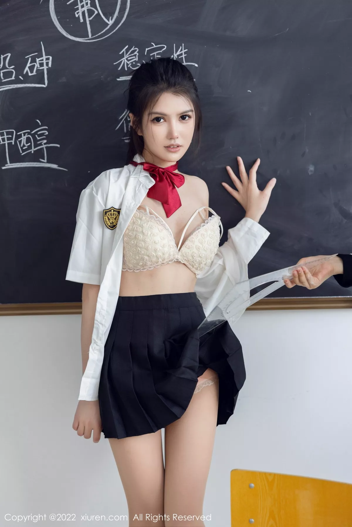 图片[35]-[XiuRen秀人网]第5762期媛媛酱写真-秀人集