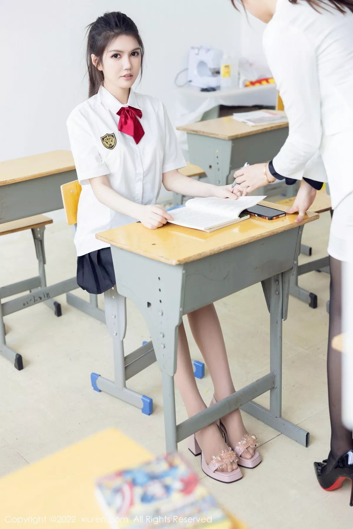 图片[14]-[XiuRen秀人网]第5762期媛媛酱写真-秀人集
