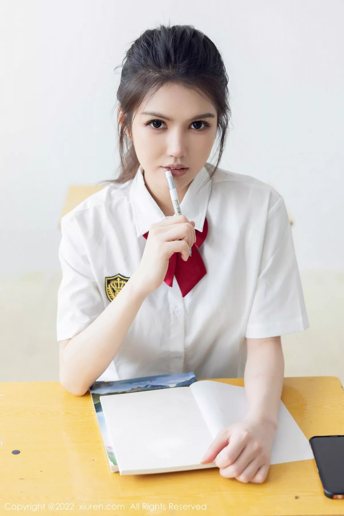 图片[12]-[XiuRen秀人网]第5762期媛媛酱写真-秀人集