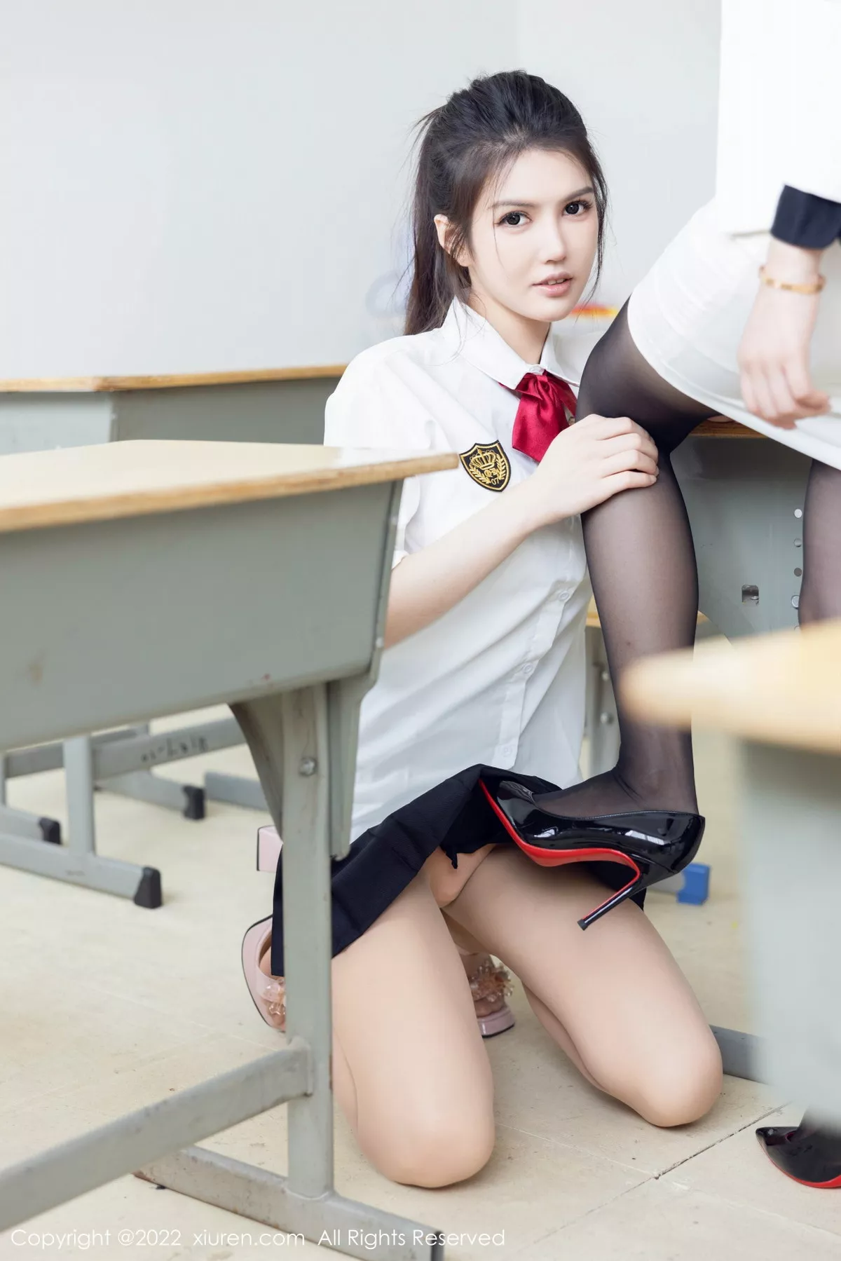 图片[18]-[XiuRen秀人网]第5762期媛媛酱写真-秀人集