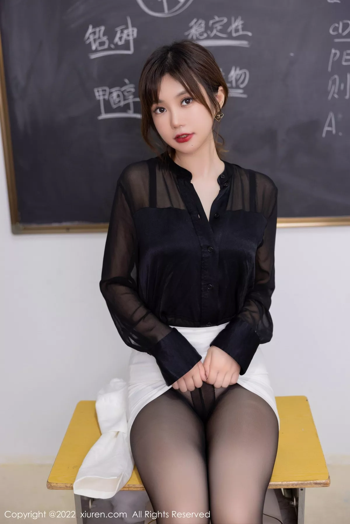 图片[25]-[XiuRen秀人网]第6008期绮里嘉写真-秀人集