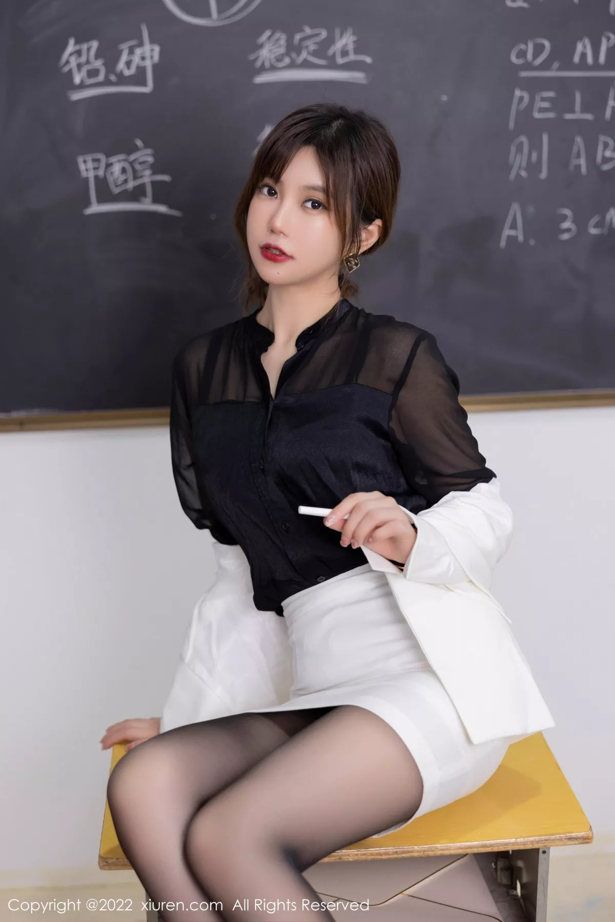 图片[16]-[XiuRen秀人网]第6008期绮里嘉写真-秀人集