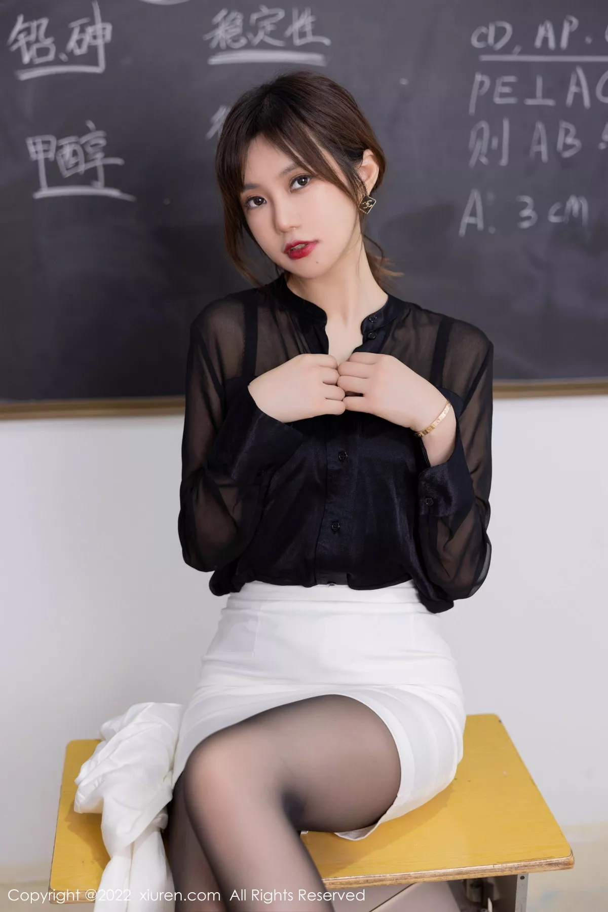 图片[20]-[XiuRen秀人网]第6008期绮里嘉写真-秀人集