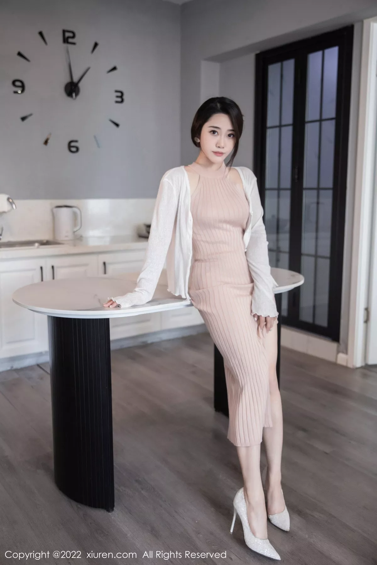 图片[2]-[XiuRen秀人网]第6066期严利娅写真-秀人集