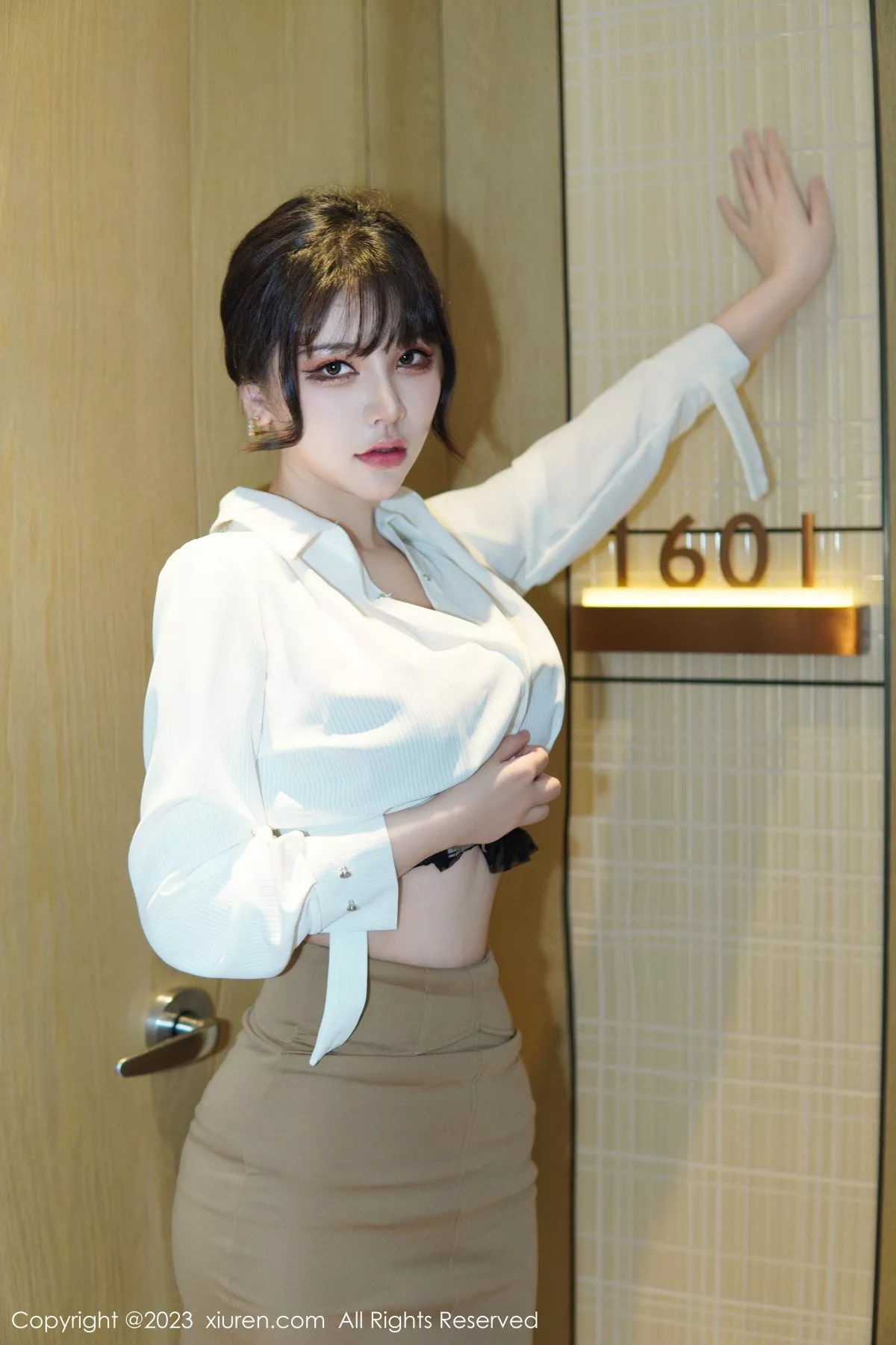 图片[22]-[XiuRen秀人网]第6111期桃桃子写真-秀人集