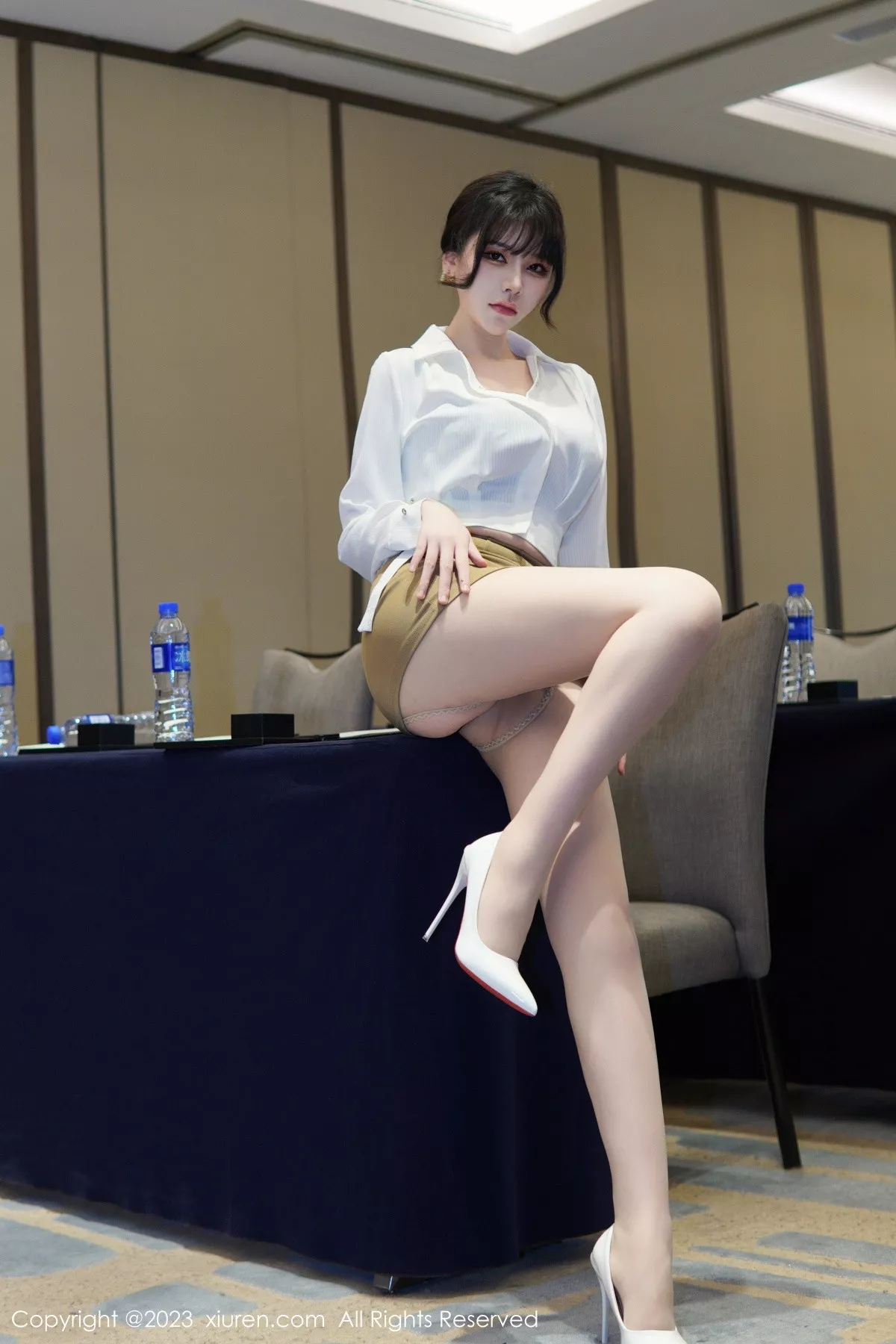 图片[12]-[XiuRen秀人网]第6111期桃桃子写真-秀人集