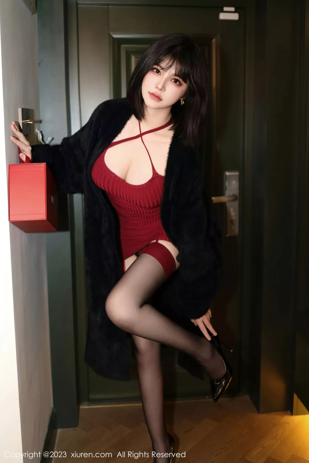 图片[4]-[XiuRen秀人网]第6144期桃桃子写真-秀人集