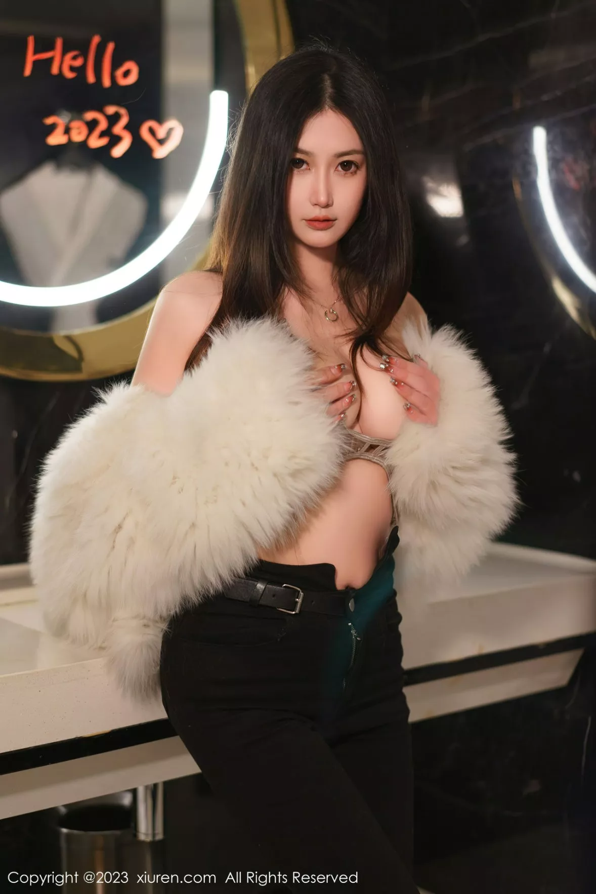 图片[6]-[XiuRen秀人网]第6213期阿姣写真-秀人集