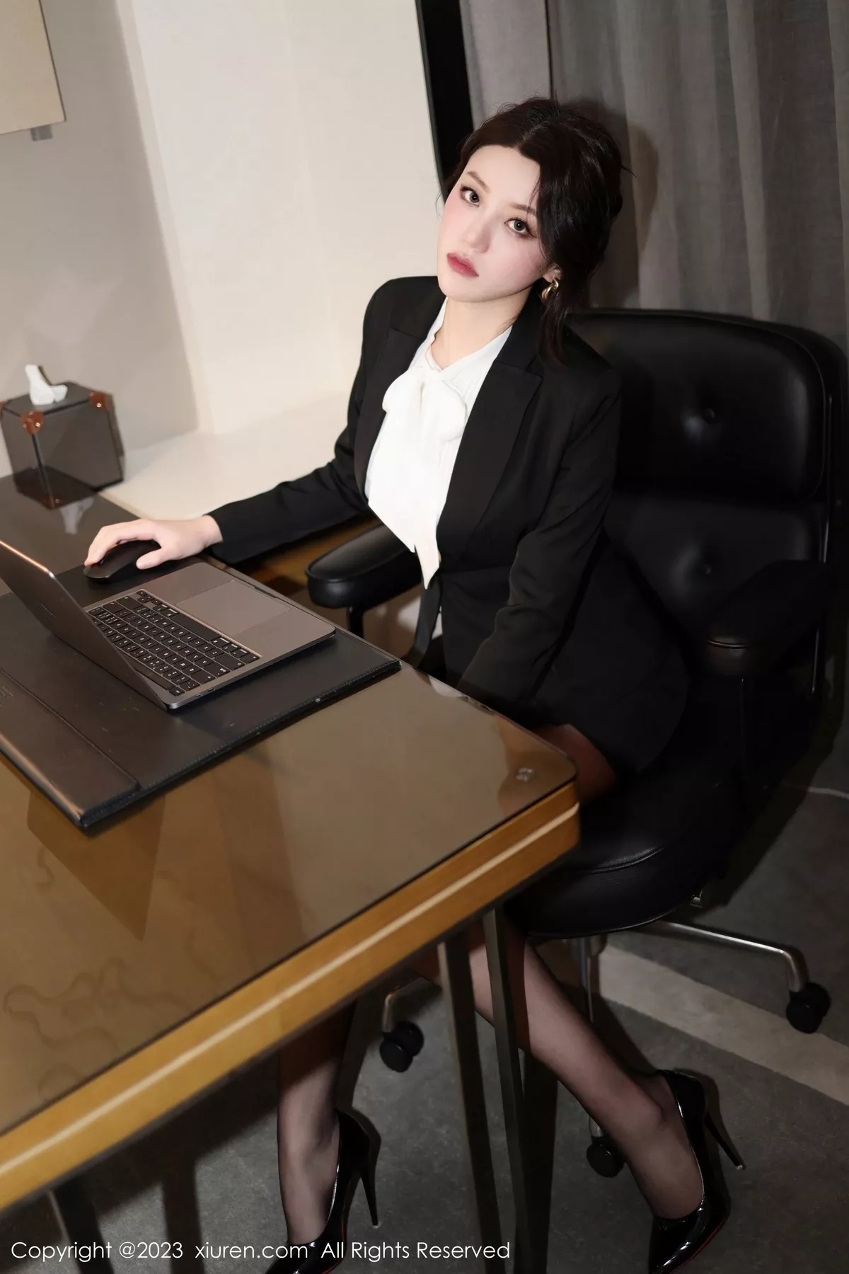 图片[3]-[XiuRen秀人网]第6342期米娜写真-秀人集
