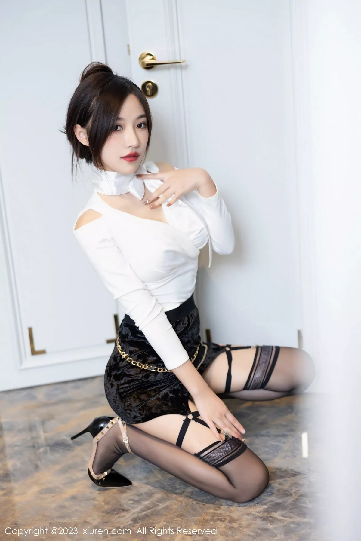 图片[11]-[XiuRen秀人网]第6378期妙可可写真-秀人集