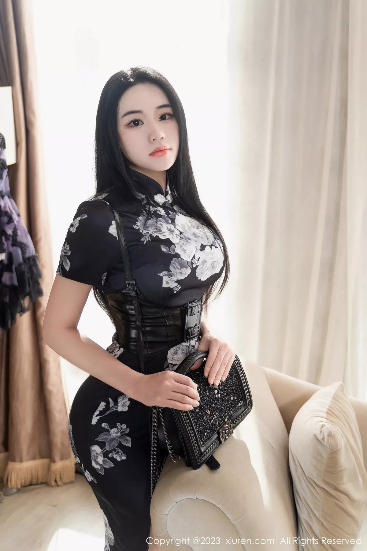图片[13]-[XiuRen秀人网]第6379期汐汐爱吃草莓写真-秀人集