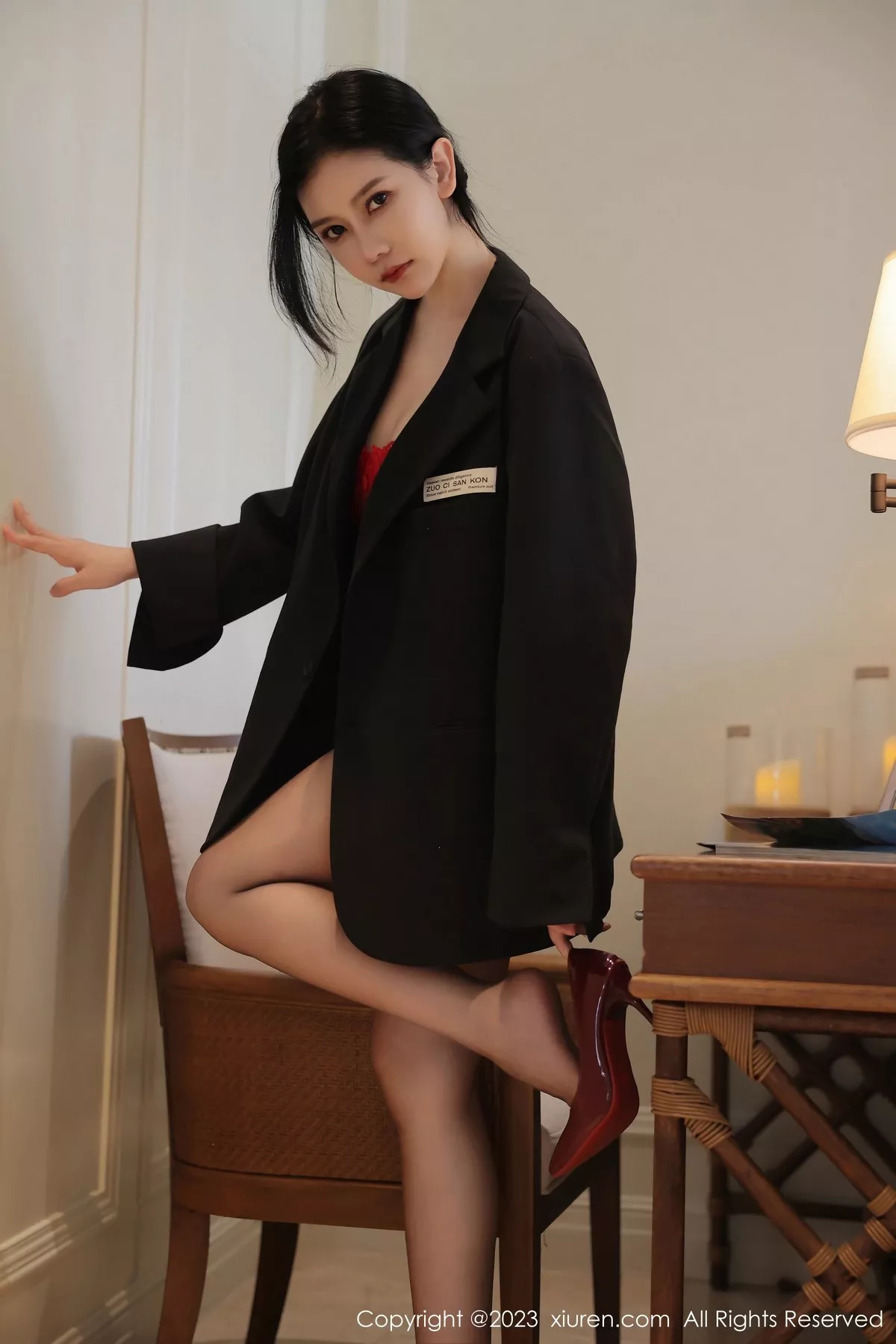图片[5]-[XiuRen秀人网]第6475期尹甜甜写真-秀人集